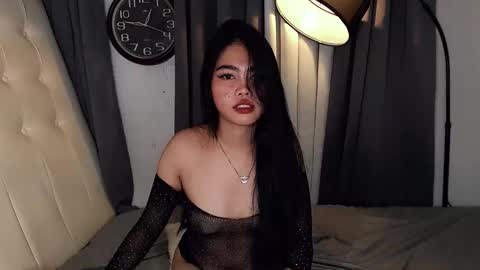 Snapshot of athena_blossom chatting on April 2026 01:12:02 PM athena_blossom online show from April 2026 01:12:02 PM