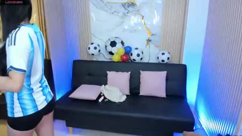Atenea online show from July 2026 03:33:02 AM
