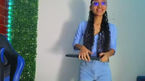 Snapshot of athenea_03 chatting on March 2026 08:14:02 AM Athenea online show from March 2026 08:14:02 AM