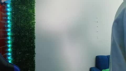 Snapshot of athenea_03 chatting on March 2026 09:32:01 AM Athenea online show from March 2026 09:32:01 AM