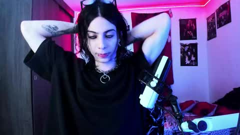 Snapshot of atheneoo_ chatting on October 2025 04:43:02 AM athenauwu online show from October 2025 04:43:02 AM