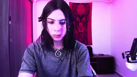 Snapshot of atheneoo_ chatting on May 2026 05:56:01 AM athenauwu online show from May 2026 05:56:01 AM