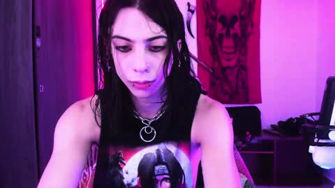 Snapshot of atheneoo_ chatting on June 2026 05:30:01 AM athenauwu online show from June 2026 05:30:01 AM