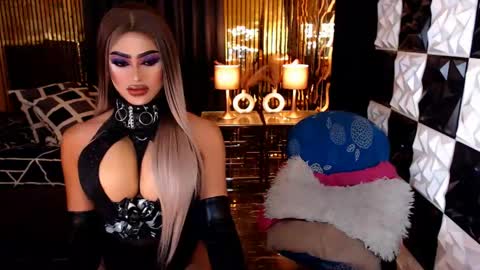 athisamoore online show from April 2026 09:53:02 PM