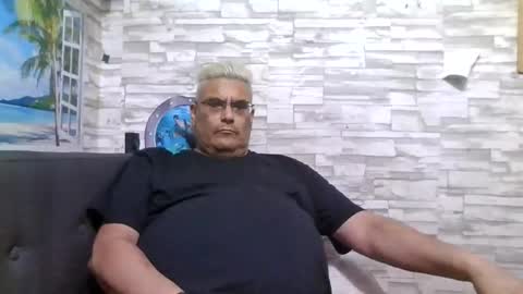 A online show from November 2025 12:19:02 PM