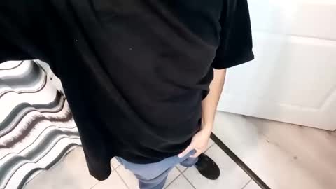 Snapshot of att4life3217 chatting on October 2025 06:43:01 PM att4life3217 online show from October 2025 06:43:01 PM