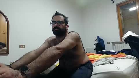 Bleakw85 online show from October 2025 09:44:01 PM