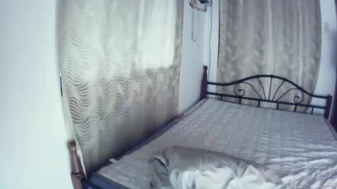 Snapshot of aubrey_xx chatting on November 2025 11:58:02 PM aubrey_xx online show from November 2025 11:58:02 PM