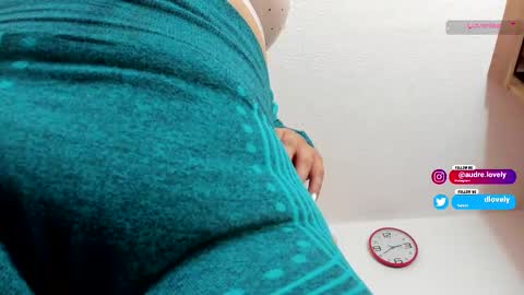 Andrea online show from March 2025 07:36:01 AM