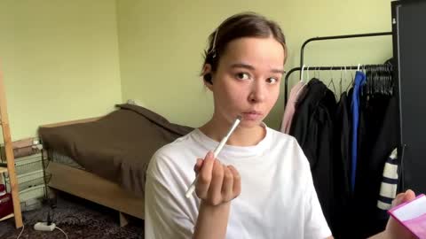 Mari online show from April 2026 10:32:02 AM