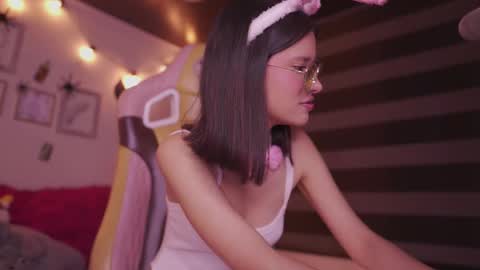 Snapshot of aura_rouss chatting on October 2025 12:12:02 AM aura_rouss online show from October 2025 12:12:02 AM