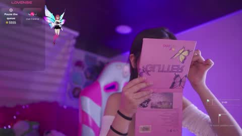 aura_rouss online show from November 2025 01:28:01 AM