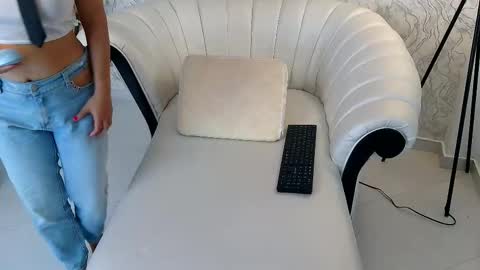 Snapshot of aura_sanders1 chatting on February 2026 11:59:01 AM Aura sanders online show from February 2026 11:59:01 AM