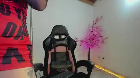 aura online show from September 2025 05:28:02 AM