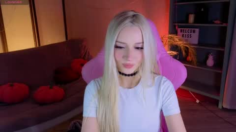 Aura online show from April 2026 09:16:01 PM