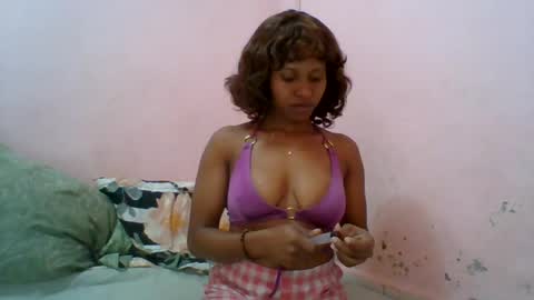 Snapshot of aurelia107 chatting on June 2026 10:03:01 AM aurelia107 online show from June 2026 10:03:01 AM