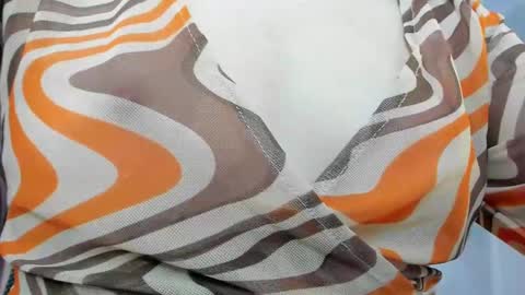 Snapshot of aurora__cute chatting on February 2025 12:43:01 AM Auroraa Cute online show from February 2025 12:43:01 AM