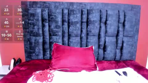 AURORA online show from September 2025 11:59:01 AM