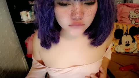 cute online show from February 2025 11:43:02 PM