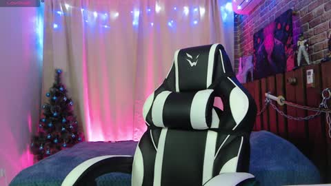 Snapshot of aurora_natsuki chatting on December 2024 11:07:01 AM AURORA NATSUKI online show from December 2024 11:07:01 AM