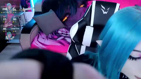 AURORA NATSUKI online show from March 2026 12:22:01 PM