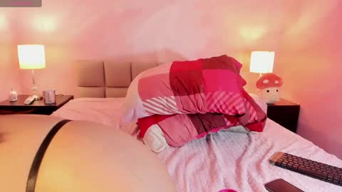 Aurora online show from January 2025 10:12:01 PM