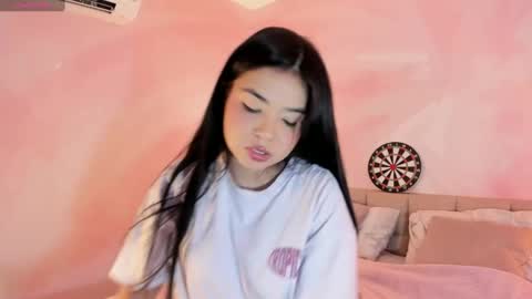 Aurora online show from March 2025 07:38:01 PM