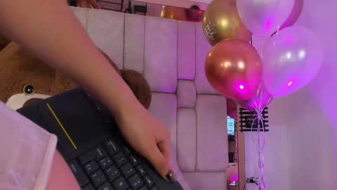 Aurora  online show from February 2026 10:52:02 PM