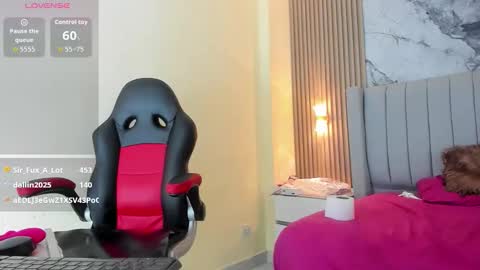 auroramartin2 online show from November 2025 12:54:02 AM