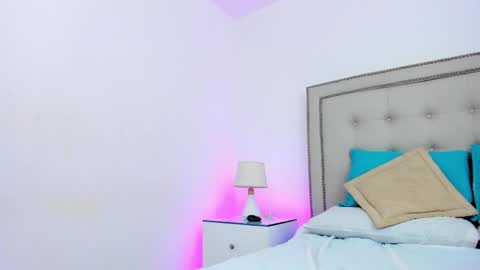 Snapshot of aurorarouse chatting on April 2026 01:55:02 PM aurorarouse online show from April 2026 01:55:02 PM