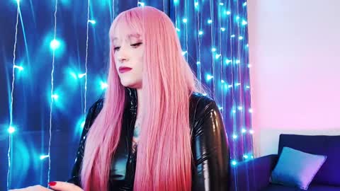 Aurora online show from March 2025 01:17:02 PM