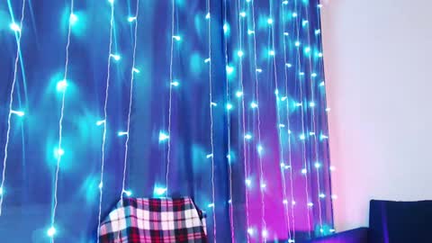 Aurora online show from March 2025 03:35:01 PM