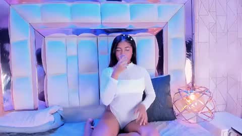 Snapshot of auroravale1 chatting on May 2026 09:00:01 PM Aurora Vale online show from May 2026 09:00:01 PM