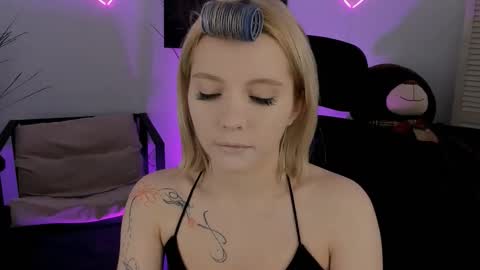 Snapshot of aurorawrenfield chatting on March 2026 04:18:01 AM aurorawrenfield online show from March 2026 04:18:01 AM