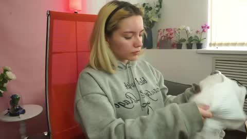 Snapshot of aurorawrenfield chatting on April 2026 04:26:01 AM aurorawrenfield online show from April 2026 04:26:01 AM