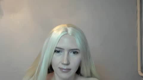 Snapshot of auroro8445438 chatting on April 2026 05:15:01 PM auroro8445438 online show from April 2026 05:15:01 PM