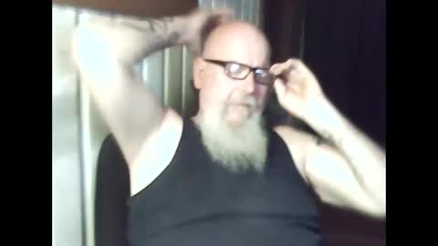 Snapshot of aussie44 chatting on April 2026 06:47:02 AM aussie4inch online show from April 2026 06:47:02 AM