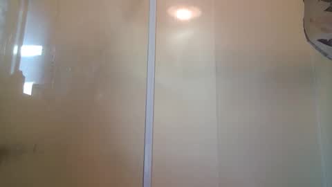 Snapshot of aussielovingxxx chatting on December 2024 07:32:01 AM Milf4u online show from December 2024 07:32:01 AM