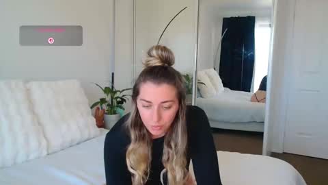 aussielulu online show from September 2025 01:18:01 AM