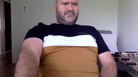 Snapshot of austbuts chatting on February 2025 12:06:02 AM austbuts online show from February 2025 12:06:02 AM