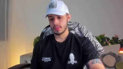 Snapshot of austin_coljs chatting on June 2026 01:52:01 AM AUSTIN COL online show from June 2026 01:52:01 AM