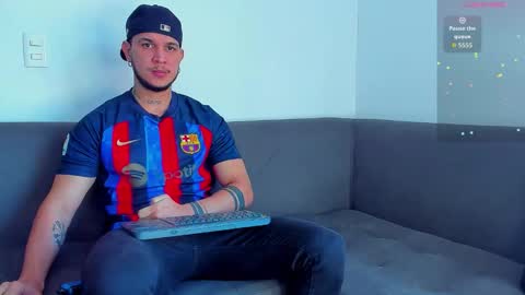 A online show from October 2025 09:15:01 PM