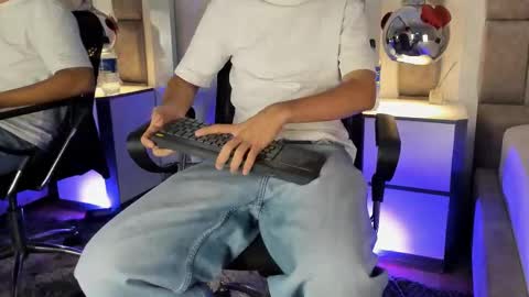 austinreeds online show from March 2026 12:11:01 PM