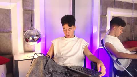 austinreeds online show from June 2026 01:46:01 PM