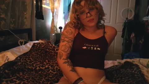 Snapshot of autierains chatting on April 2026 02:58:01 AM Autie 3 online show from April 2026 02:58:01 AM