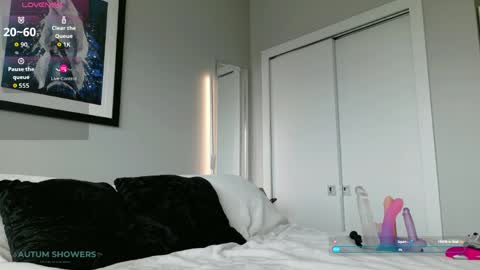 Snapshot of autum_showers chatting on April 2026 10:18:01 PM Autum Showers online show from April 2026 10:18:01 PM