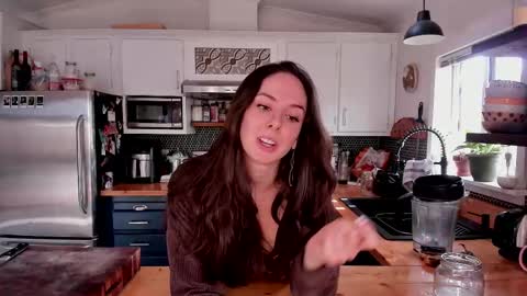 Snapshot of autumnknightly chatting on March 2025 05:18:02 PM Autumn Knightly online show from March 2025 05:18:02 PM