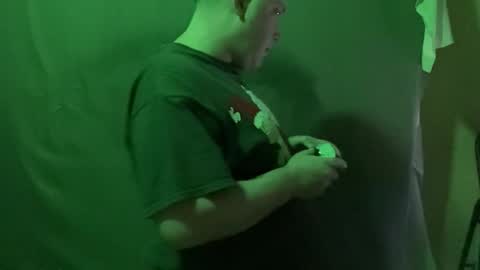 Auz online show from November 2025 04:57:02 AM