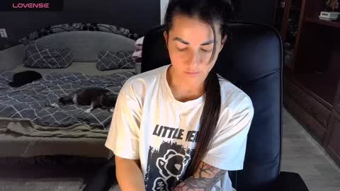 Ava online show from January 2025 12:30:01 PM