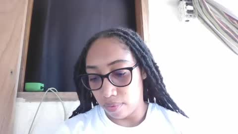 Snapshot of ava_f0xy chatting on February 2025 05:50:02 PM Ava Jordana online show from February 2025 05:50:02 PM